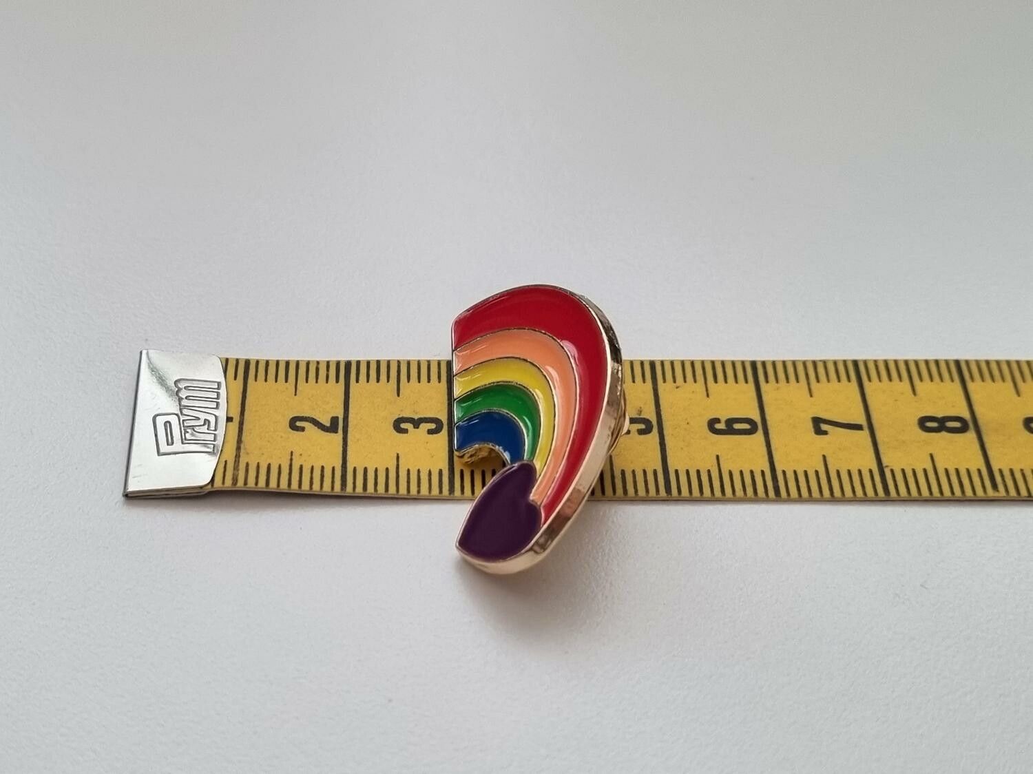 Pins, HBTQ - Regnbåge med hjärta