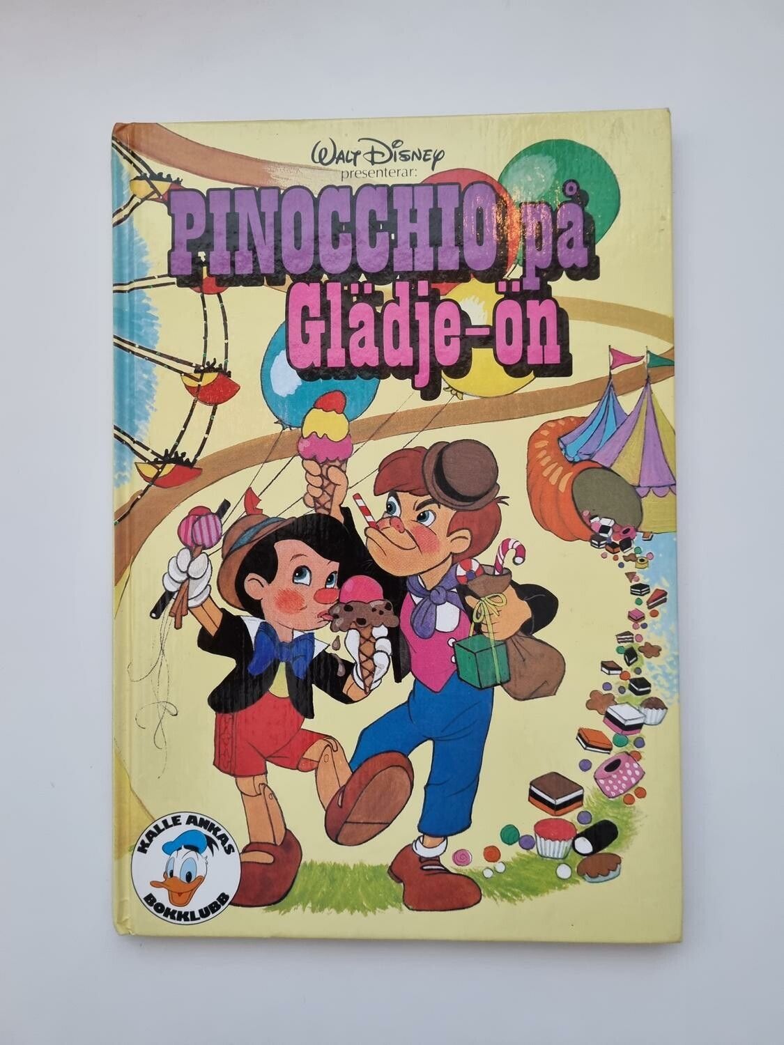 Pinocchio på Glädje-ön, bok / barnbok