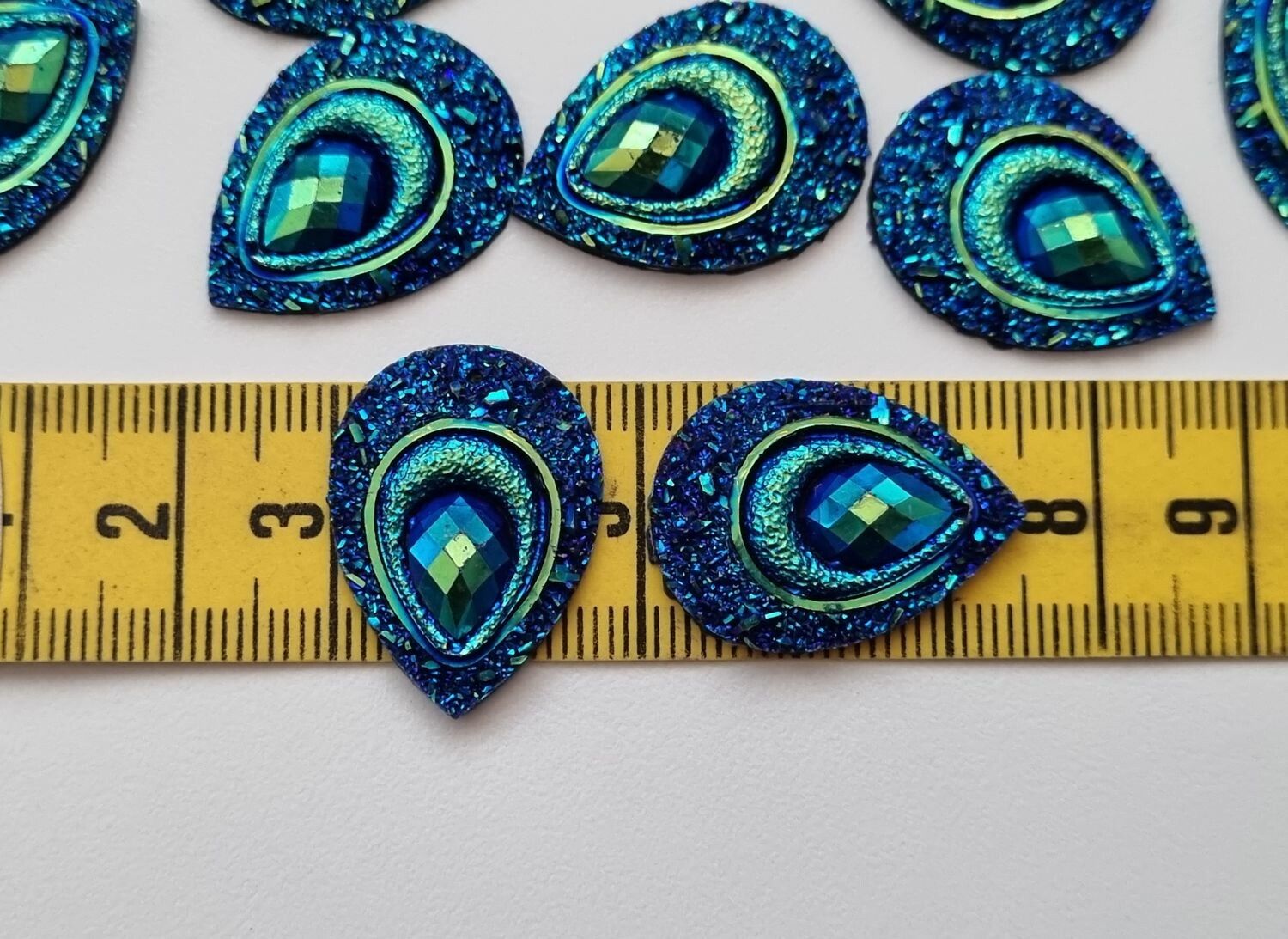 10 st flatbacks / peacock eyes / droppar för dekoration och scrapbooking