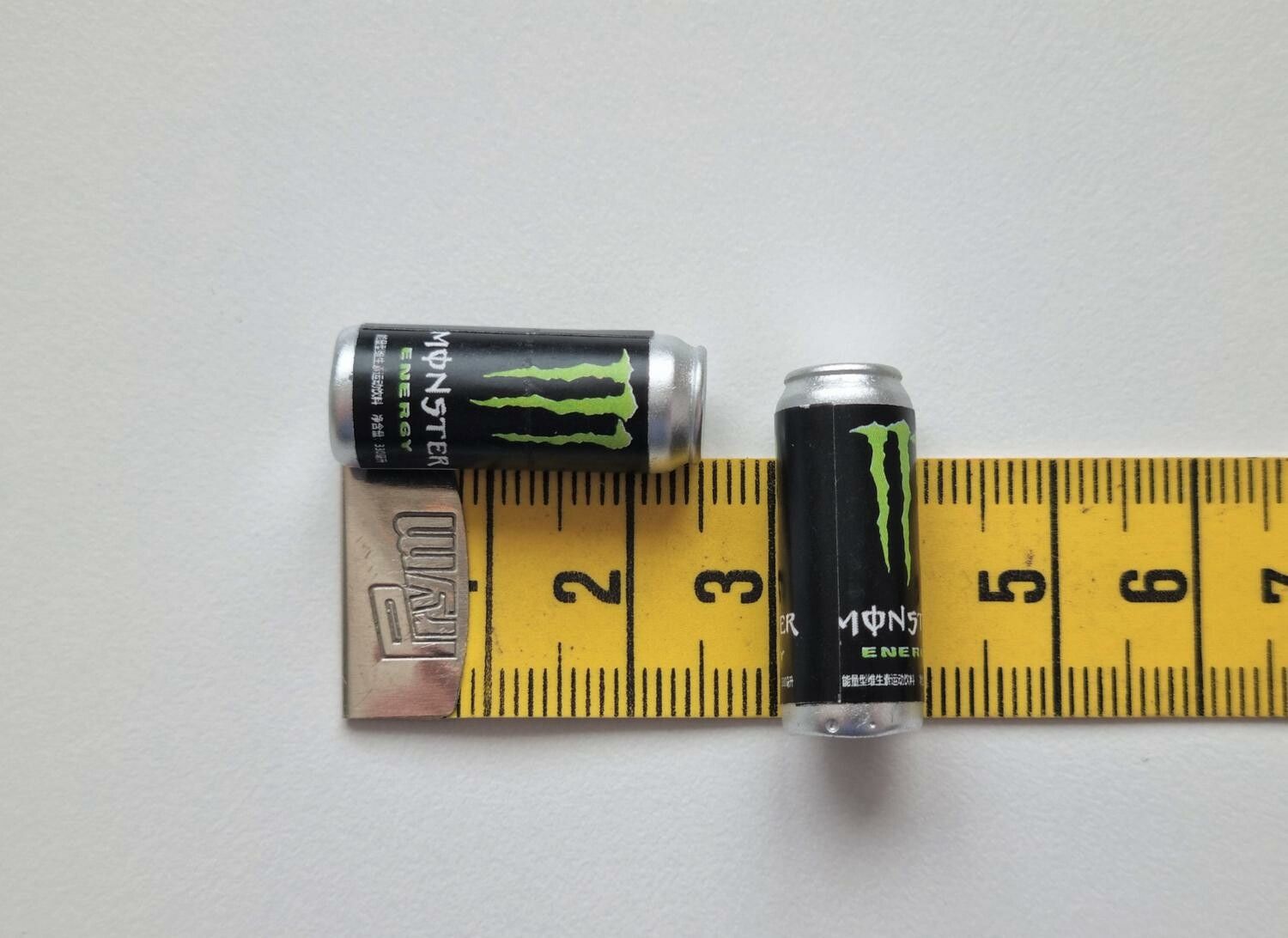 2 st Burkar miniatyr, miniburkar, dockskåp, tittskåp (Monster)