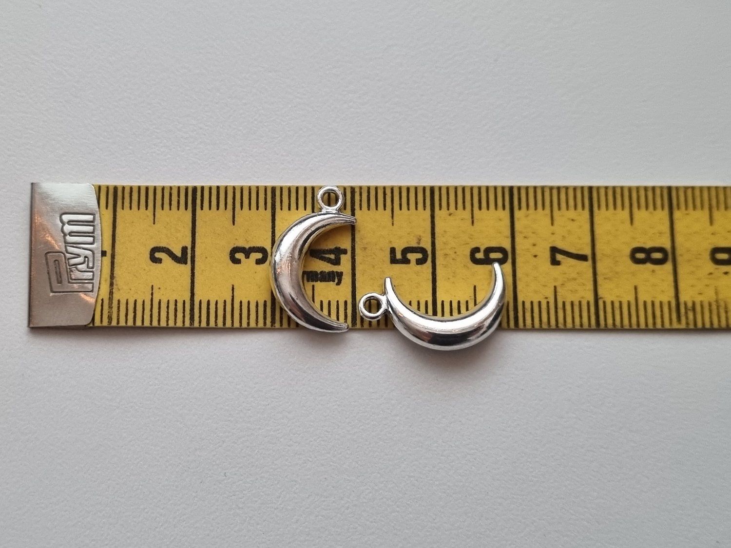Berlocker Månar (2 st silverfärgade)