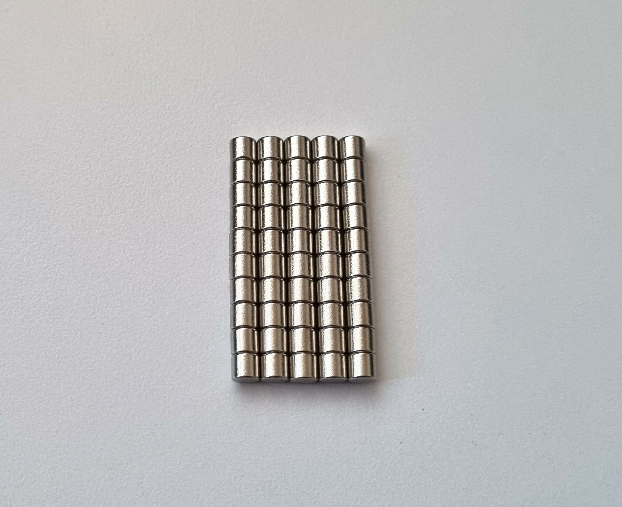 50 st Neodymium magneter (4x4 mm) runda magneter