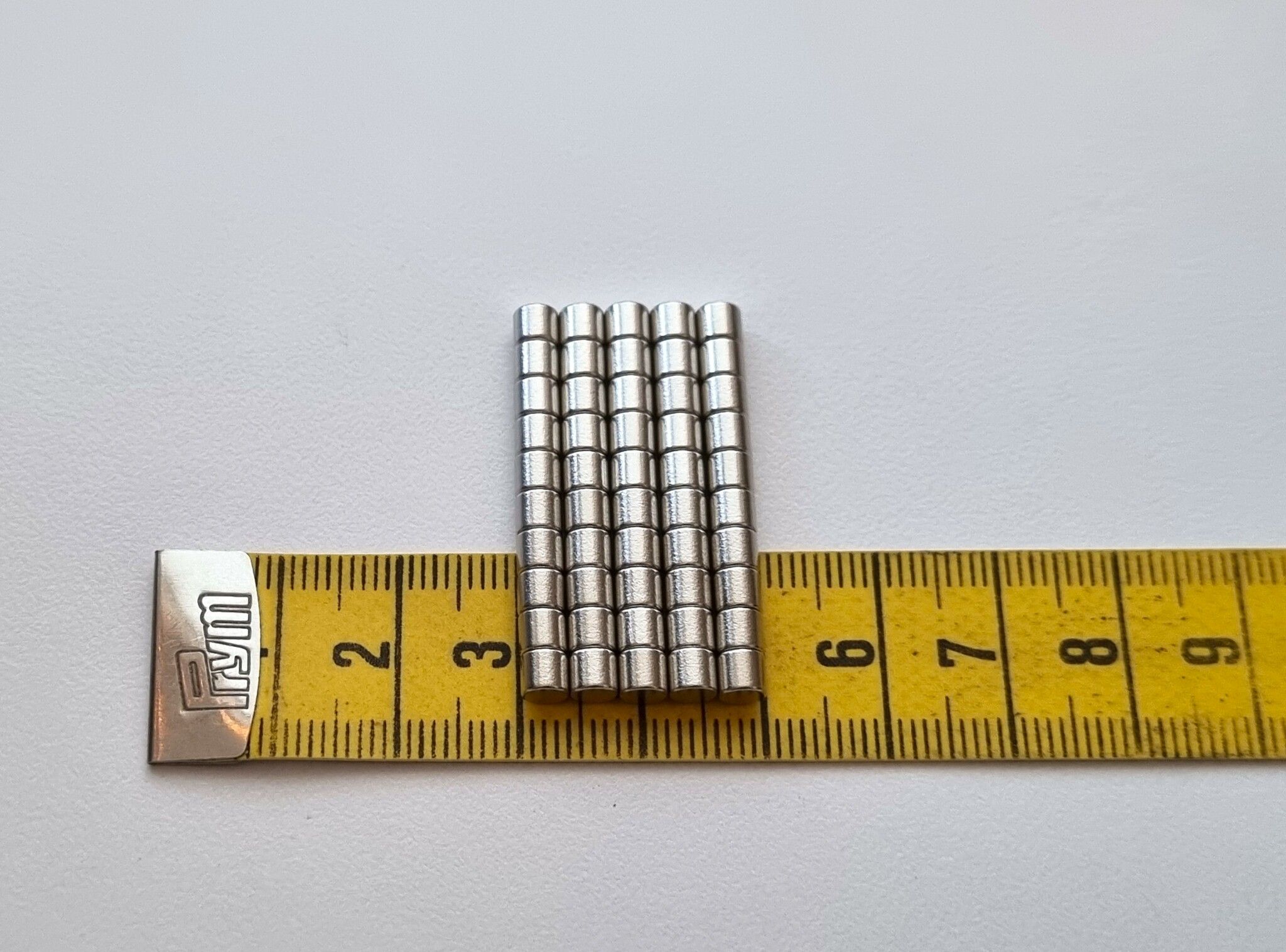 50 st Neodymium magneter (4x4 mm) runda magneter