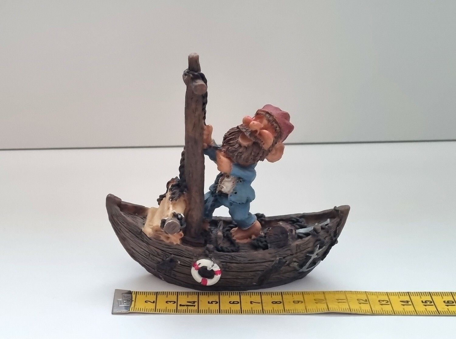 Prydnadsföremål, Pirat i båt