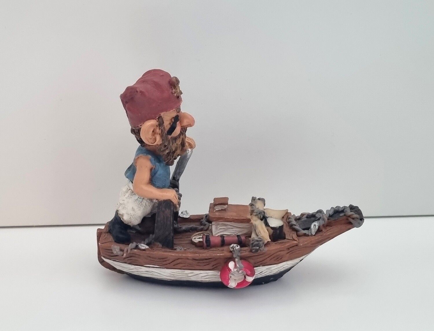 Prydnadsföremål, Pirat i båt