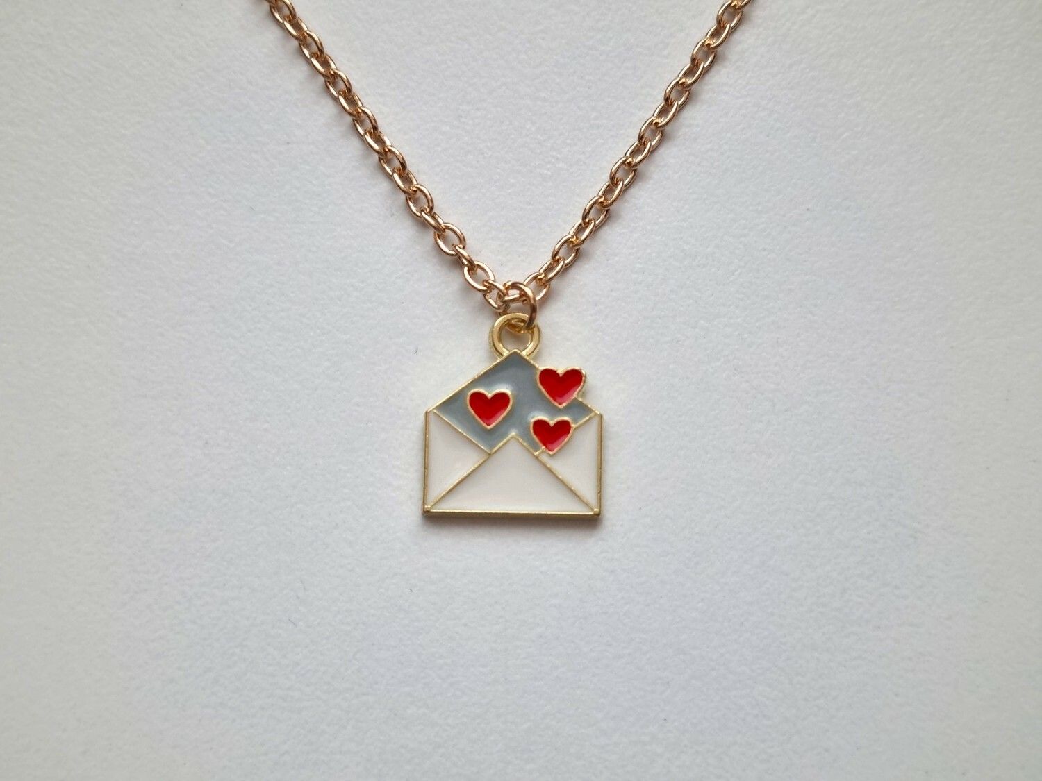 Halsband Brev med hjärtan