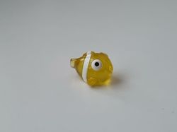 Gullig liten gul fisk, miniatyr