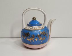 Detaljrik söt liten japansk tekanna, miniatyr till dockhus, dockskåp med mera