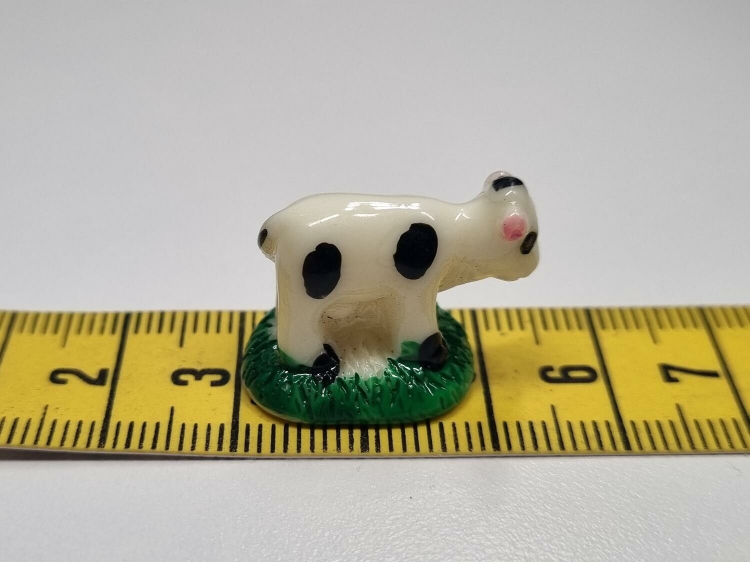 1 st liten ko, miniatyrko