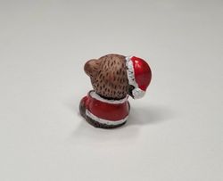 1 st liten nalle i tomtekläder, miniatyrnalle