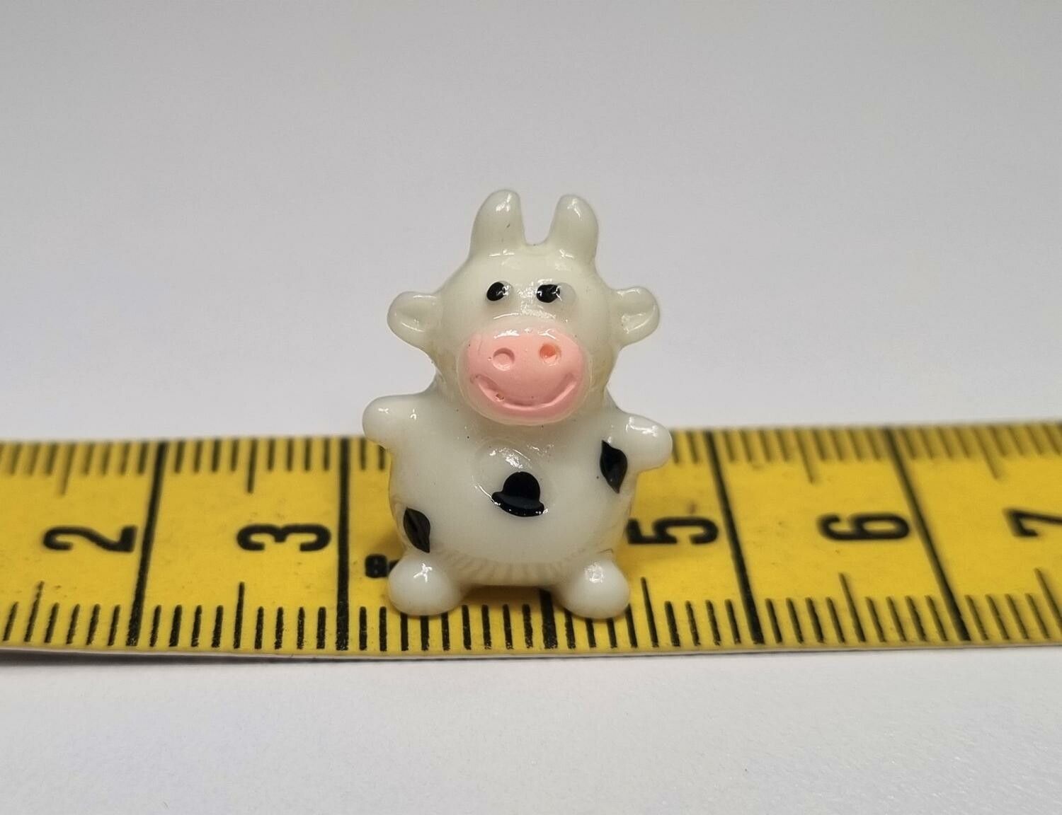 1 st liten ko, miniatyrko
