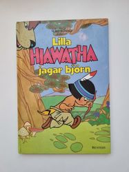 Lilla Hiawatha jagar björn, bok / barnbok