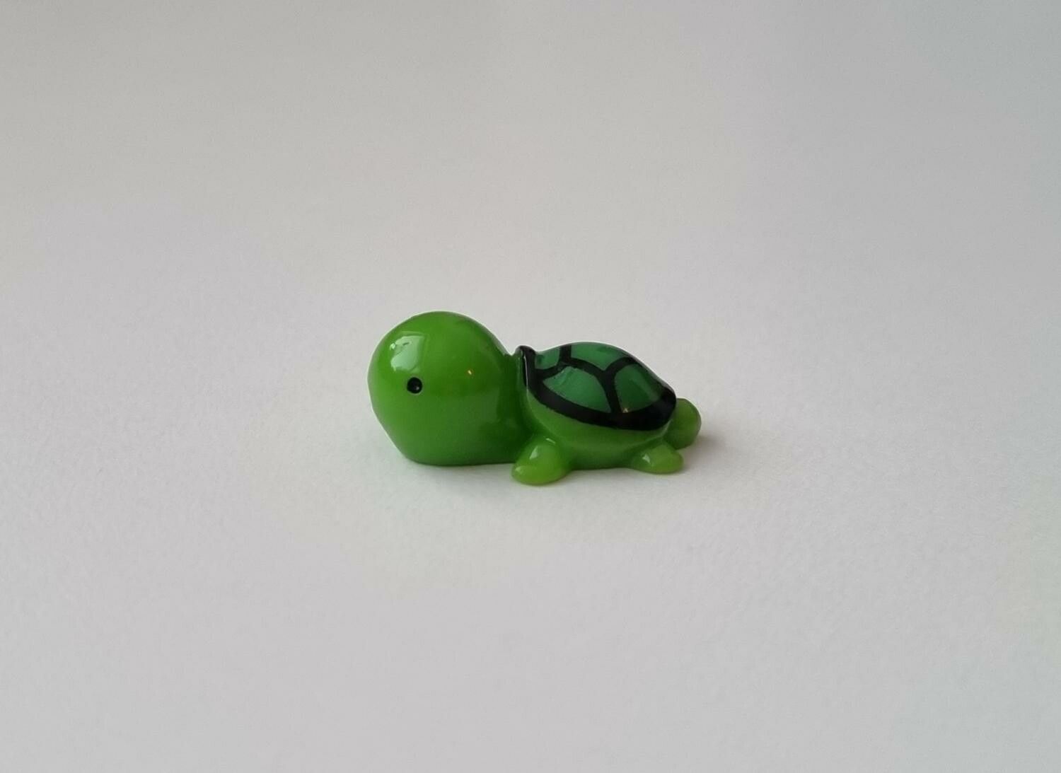Söt liten grön sköldpadda, minisköldpadda / miniatyr