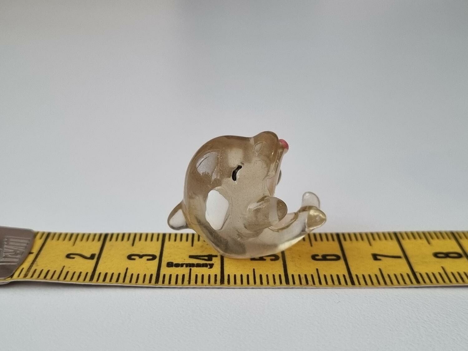 Gullig liten delfin, minidelfin / miniatyr