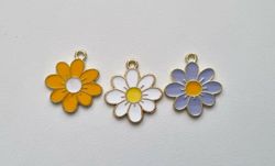 3 st Vackra vita somriga blommor, berlocker hängen