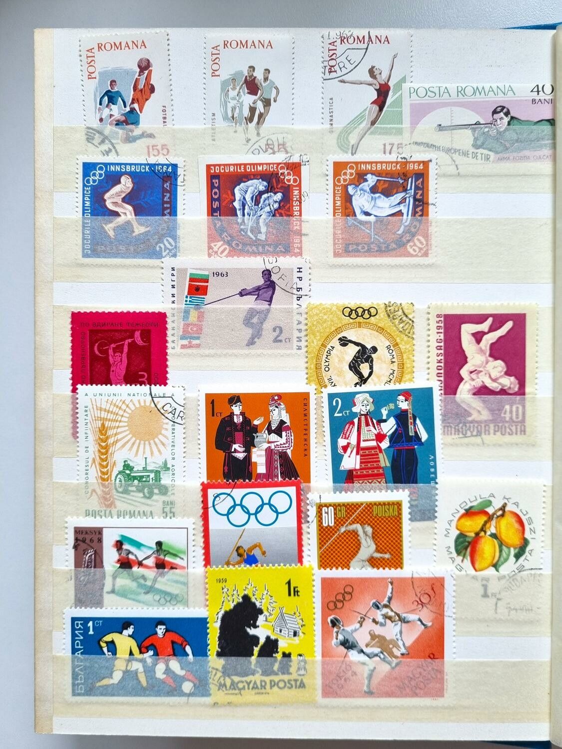 Album med frimärken (Rumänien)