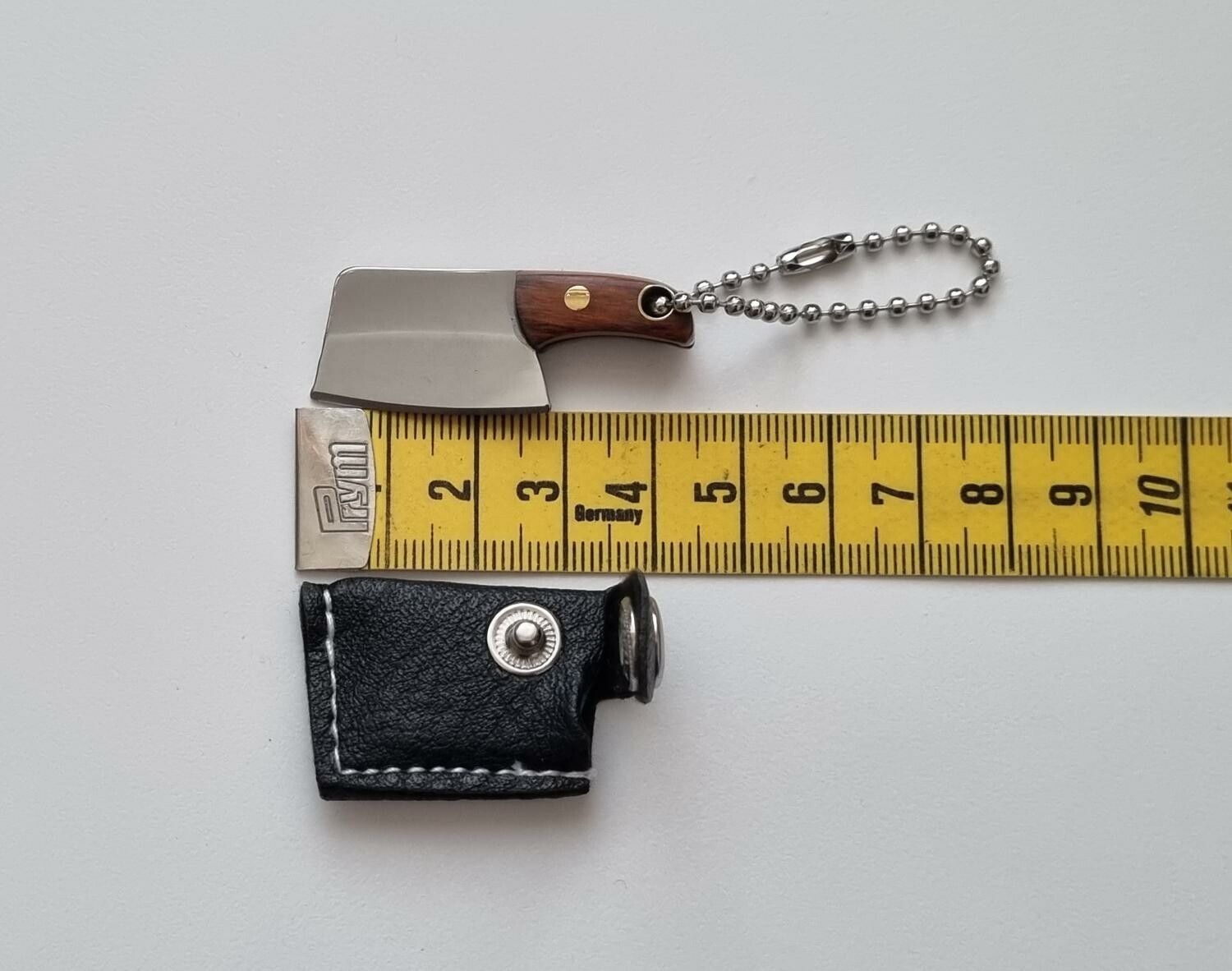Gullig liten miniatyrkniv / minikniv med fodral