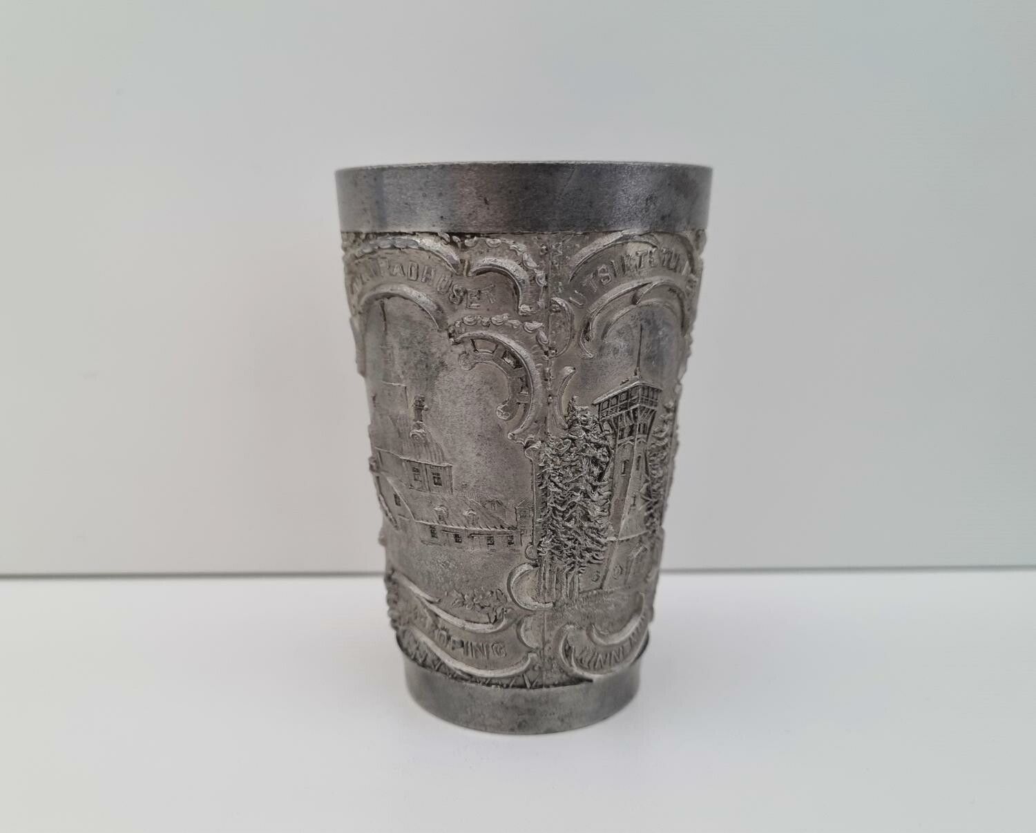 Bägare / mugg. Albin Andersson Lidköping. Tenn & metall F.A.B Stockholm