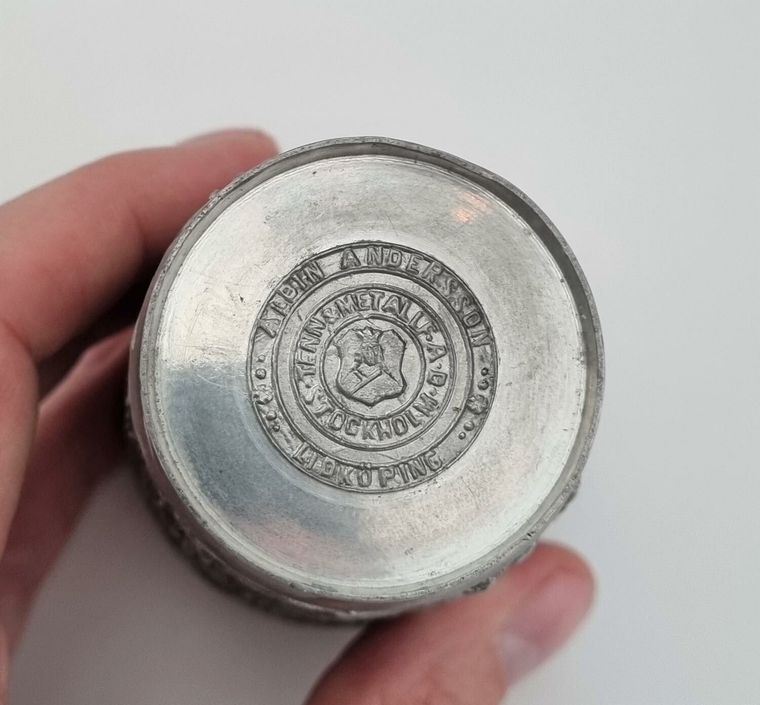 Bägare / mugg. Albin Andersson Lidköping. Tenn & metall F.A.B Stockholm