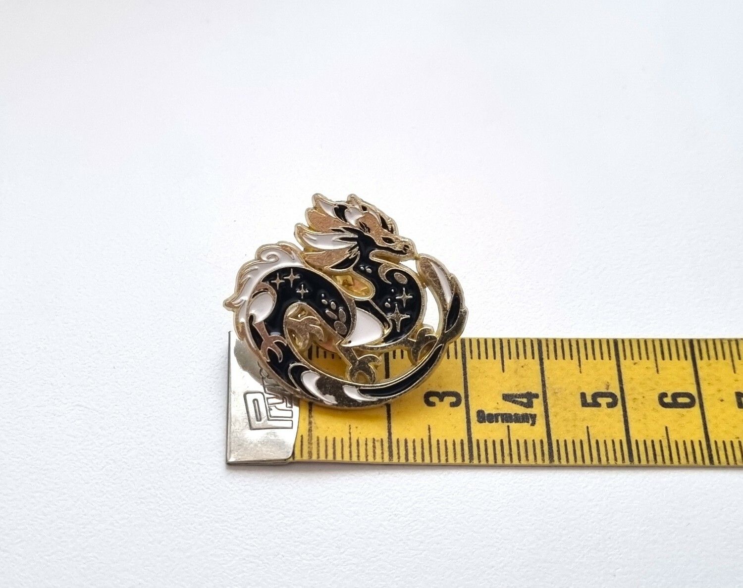 Pin Drake (svart,/vit)