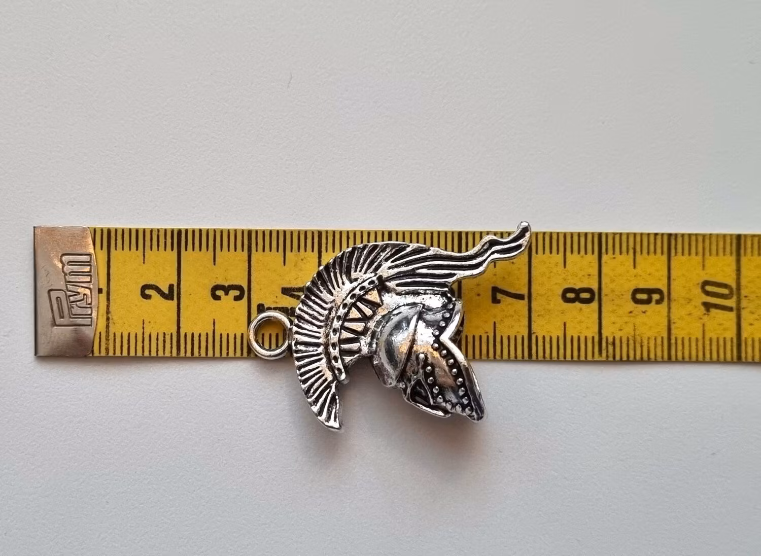 1 st gladiatorhjälm, hänge / berlock (silverfärgad)