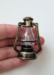 Lykta, miniatyrlykta för dockhus, tittskåp mm