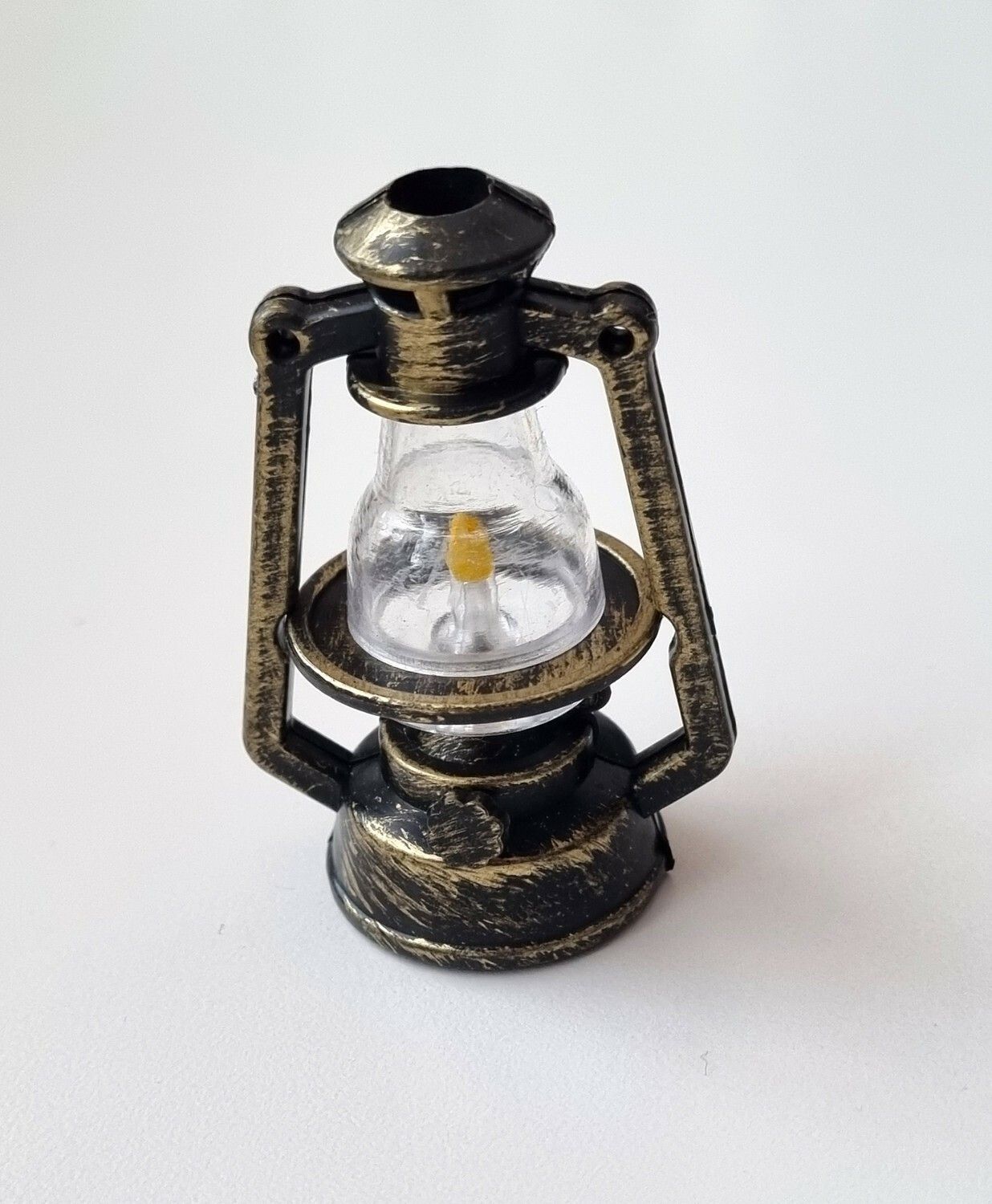 Lykta, miniatyrlykta för dockhus, tittskåp mm