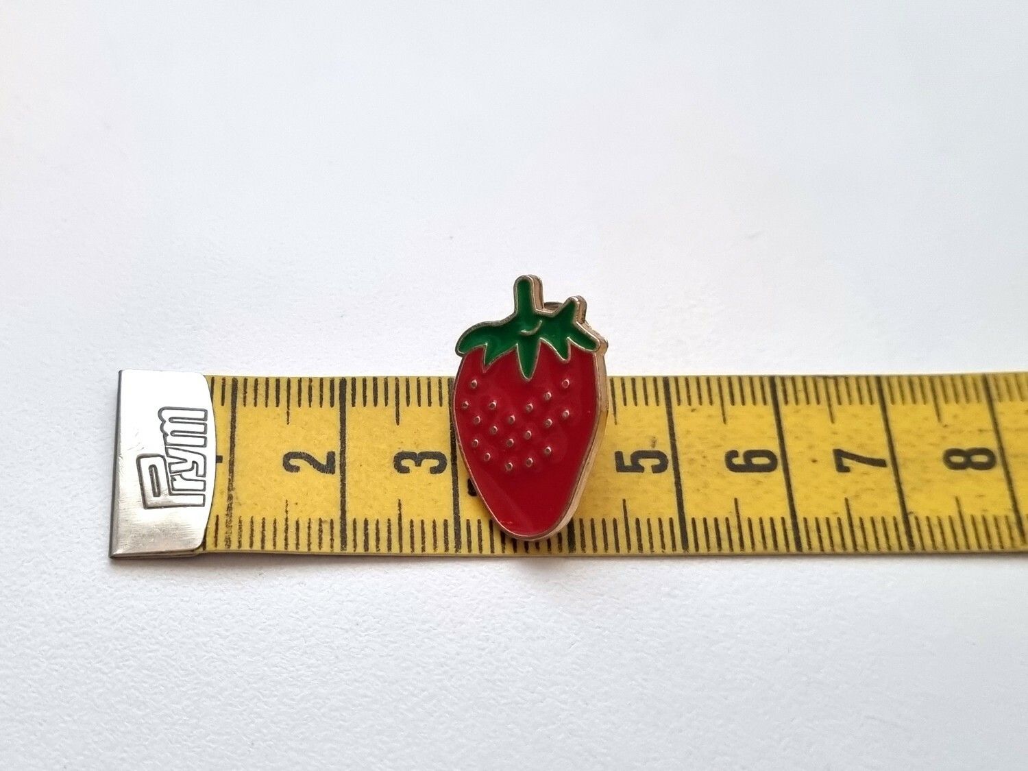 Pin Jordgubbe