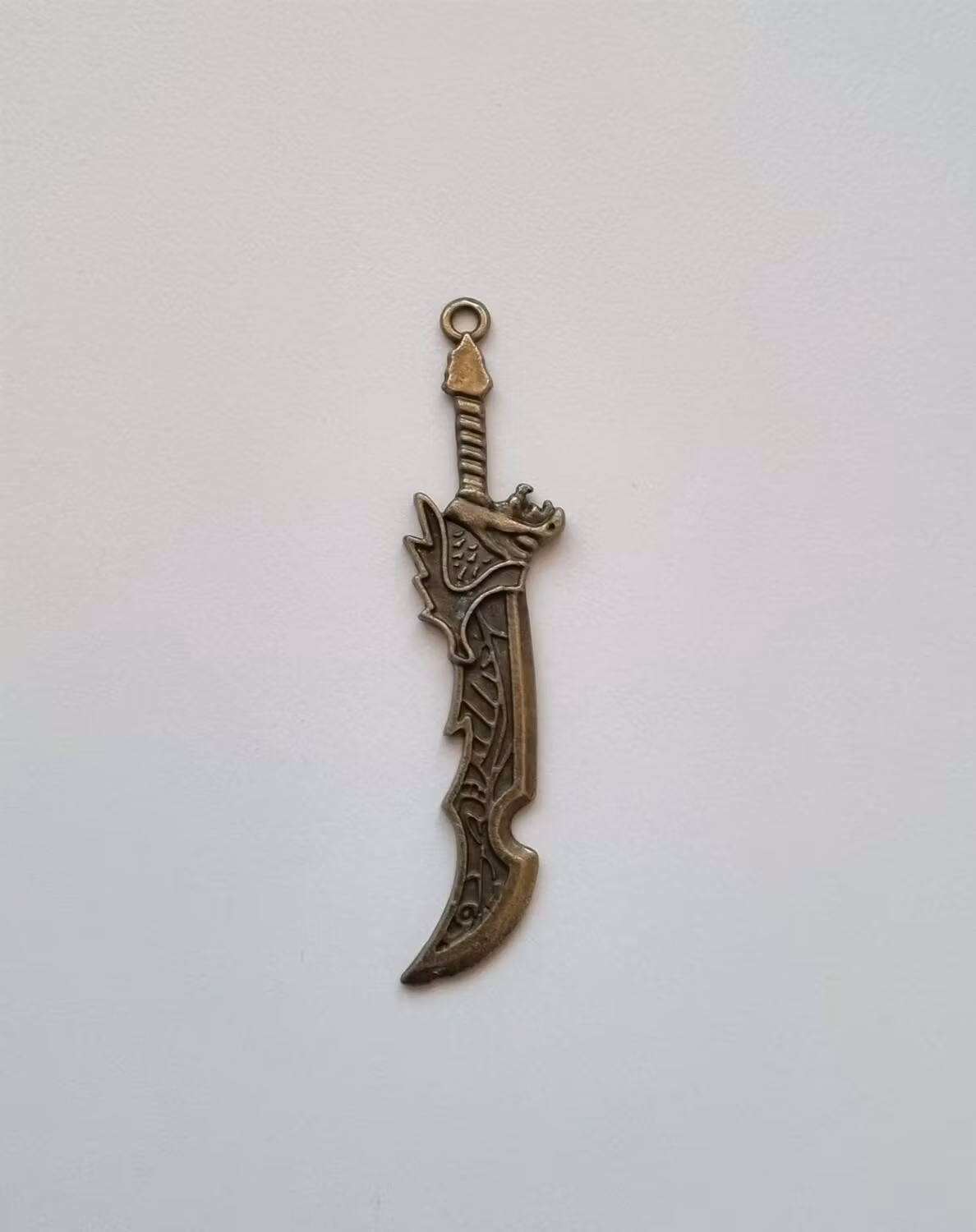 Miniatyr vapen, minivapen till dockskåp dockhus tittskåp (variant 19)