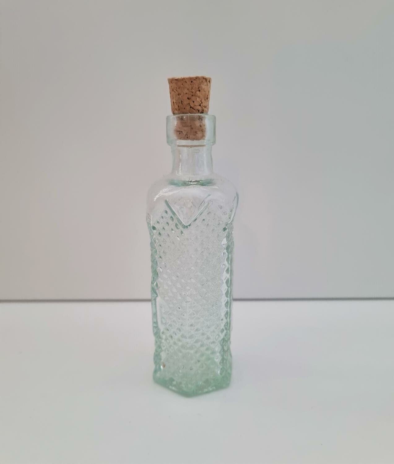 1 st Glasflaska med kork (10,6 x 3,4 cm, 66,5 gram)