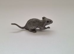Figurin miniatyr råtta, mini råtta (15,5 gram)