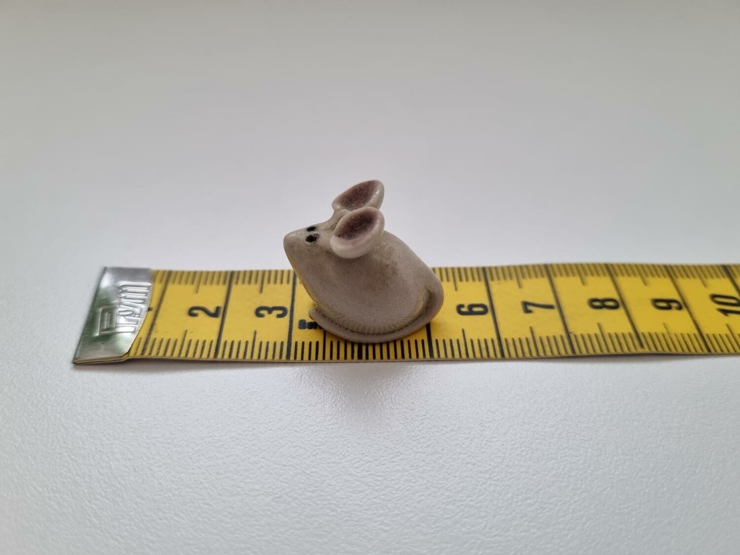 Figurin miniatyr mus, mini mus i porslin