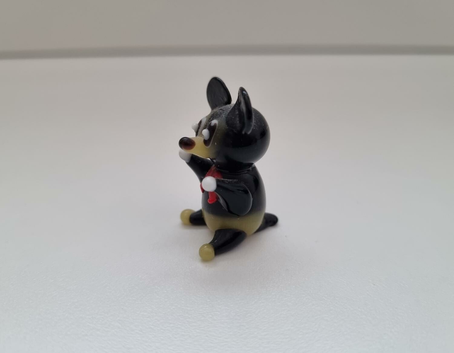 Figurin miniatyr mus, mini mus i porslin (svart)