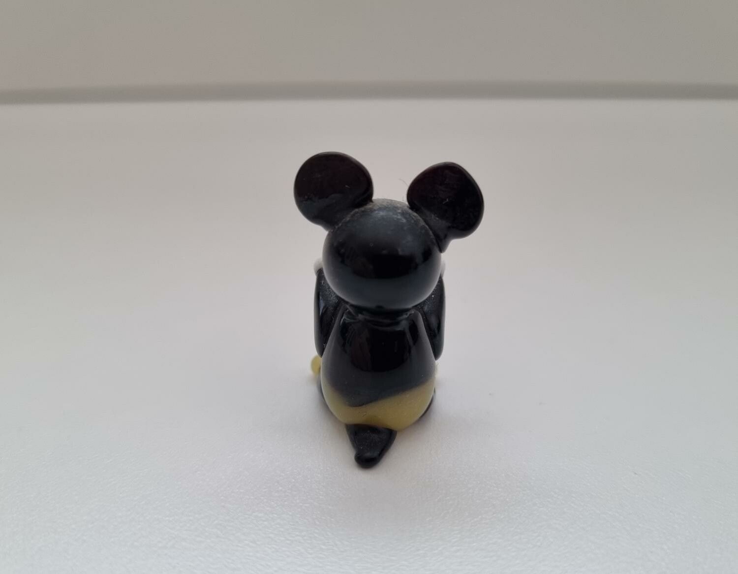 Figurin miniatyr mus, mini mus i porslin (svart)