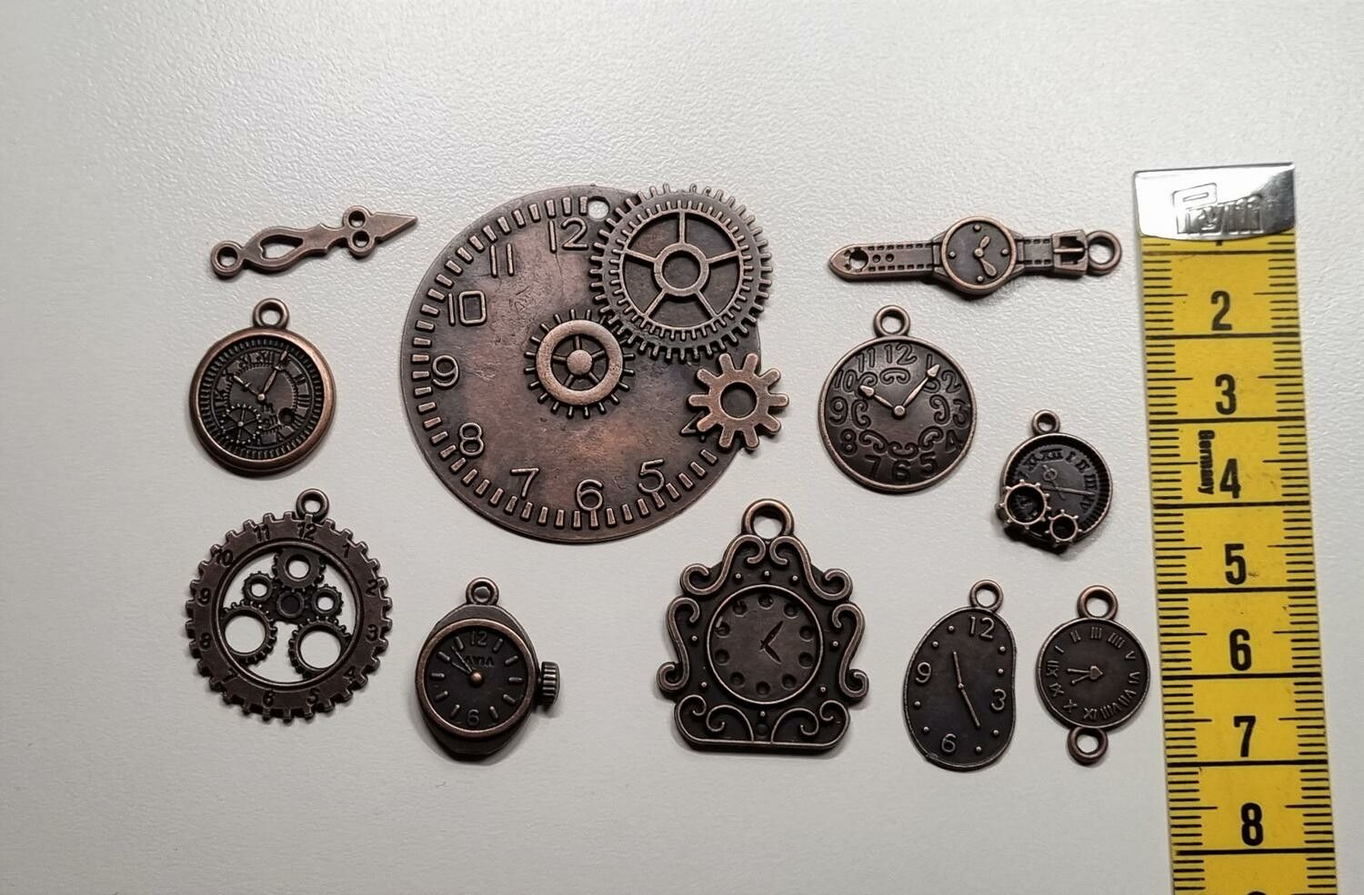 10 st berlocker / charms - Klockor i steampunk, kopparfärgade klockberlocker