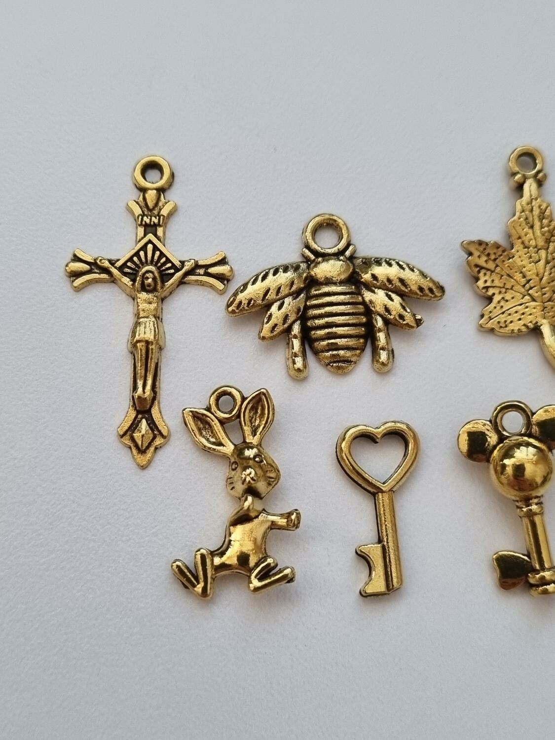 10 st guldfärgade Berlocker Charms Hängen för smyckestillverkning
