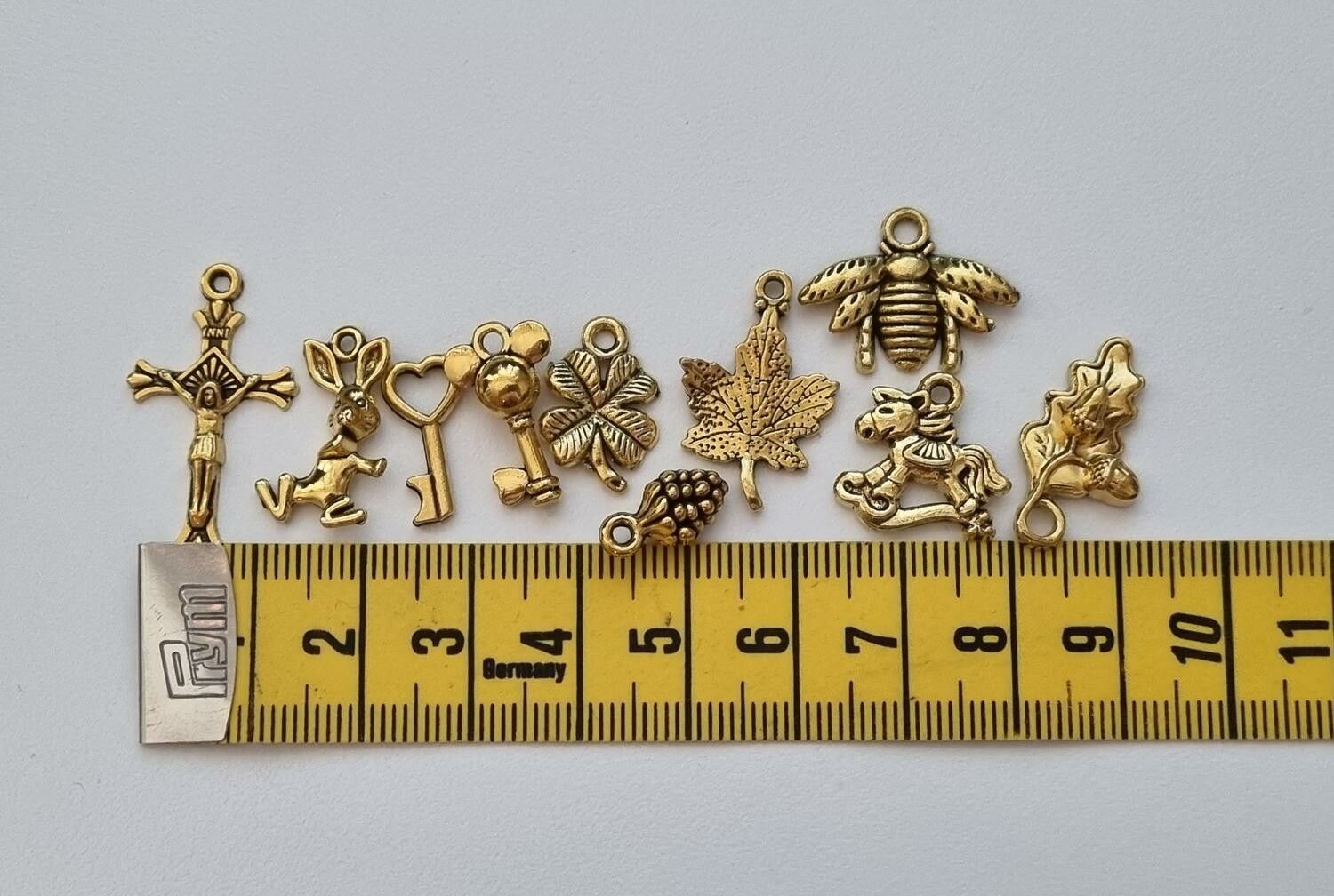 10 st guldfärgade Berlocker Charms Hängen för smyckestillverkning