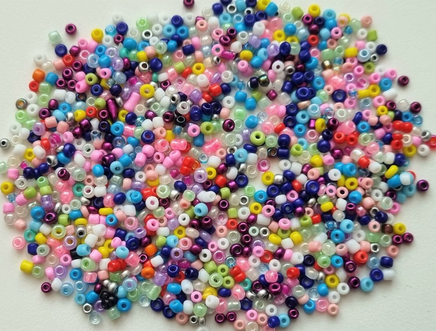 1000 små pärlor, fröpärlor, glaspärlor (2 mm) - Blandade ljusare färger