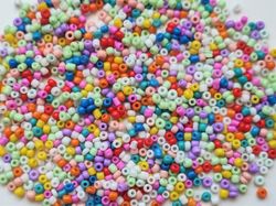 1000 små pärlor, fröpärlor, glaspärlor (2 mm) - Blandade ljusare färger