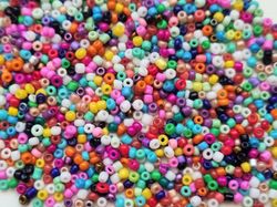 1000 små pärlor, fröpärlor, glaspärlor (2 mm) - Blandade färger