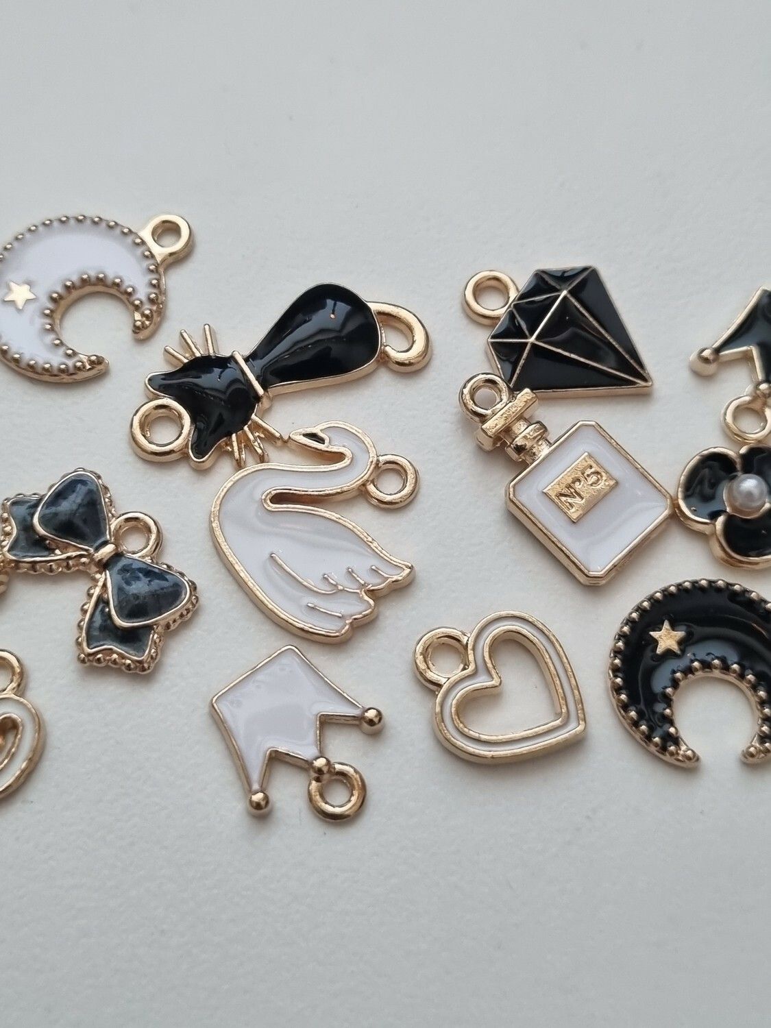 13 st söta Berlocker Charms Hängen för smyckestillverkning