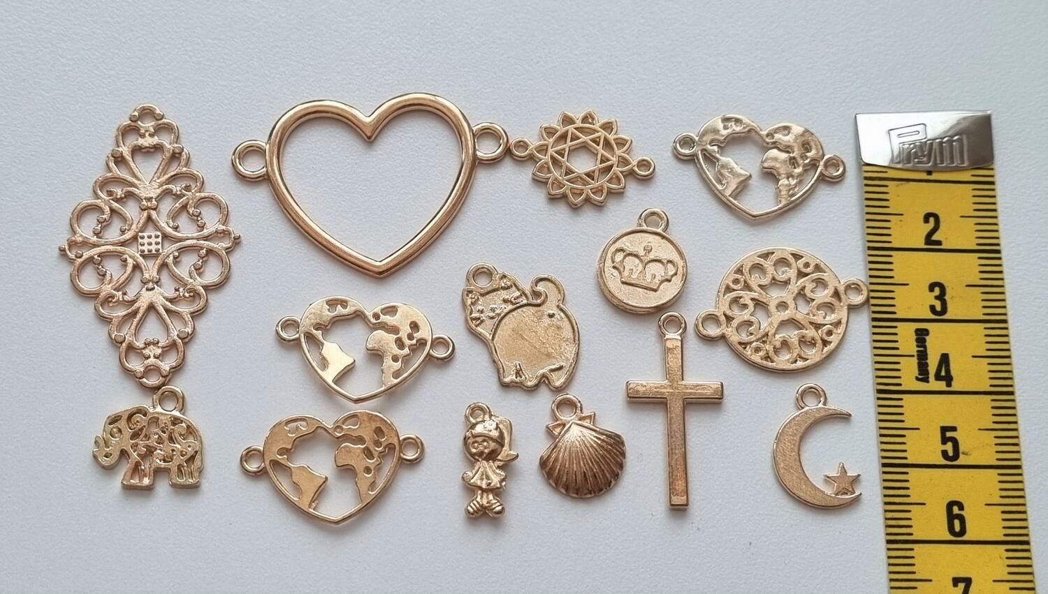 14 st guldfärgade Berlocker Charms Hängen för smyckestillverkning