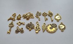 15 st guldfärgade Berlocker Charms Hängen för smyckestillverkning