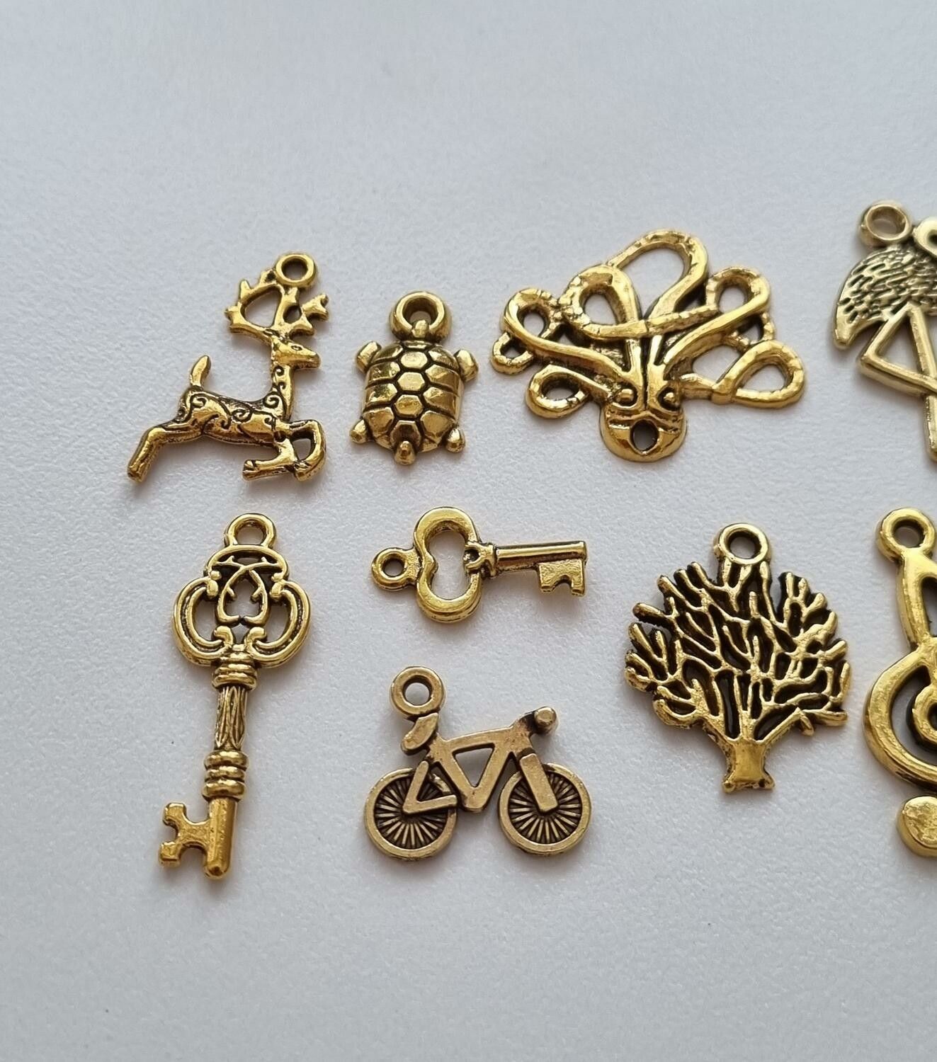 15 st guldfärgade Berlocker Charms Hängen för smyckestillverkning
