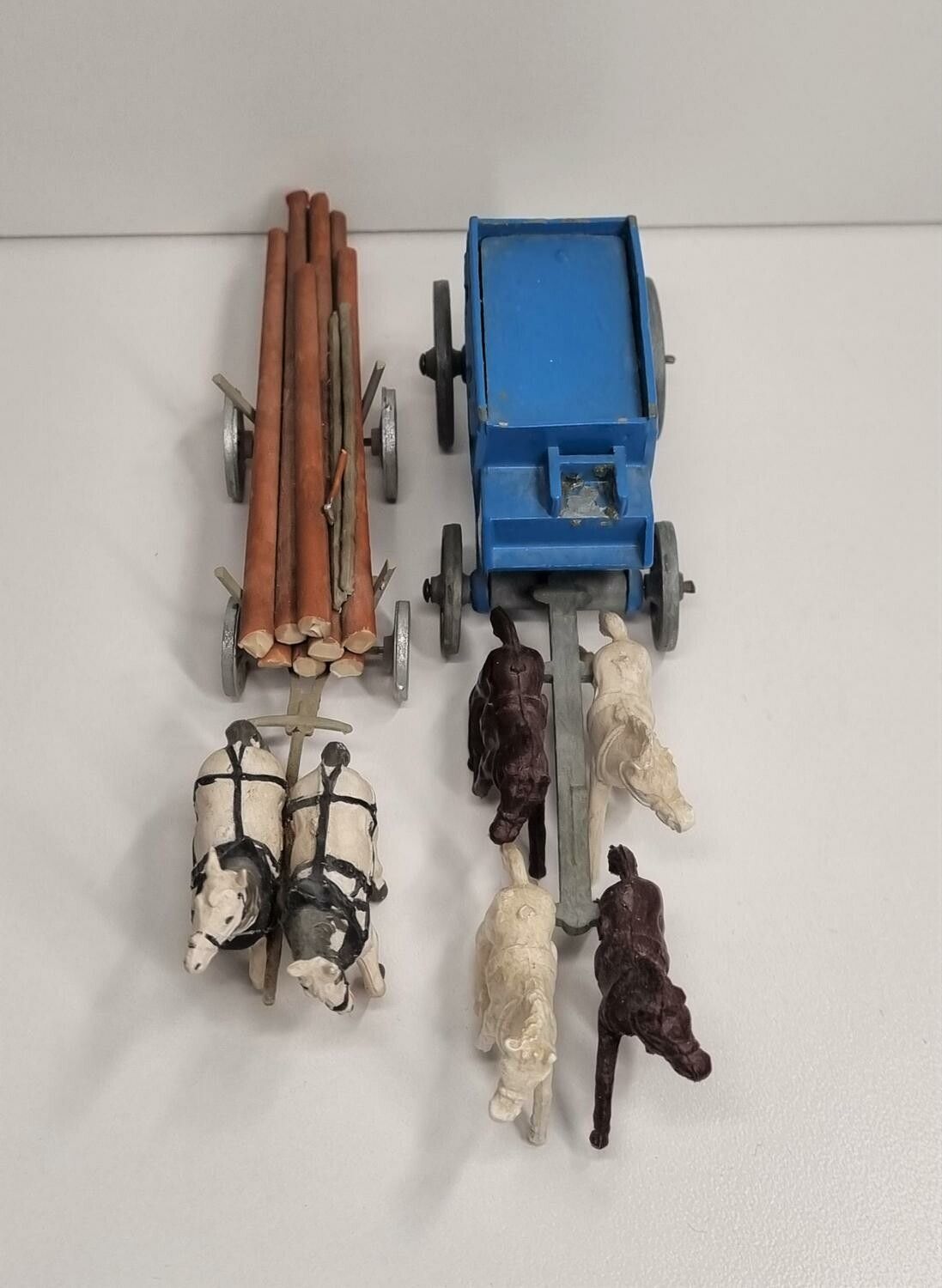 2 st häst med vagn (Wells Fargo Stage Coach, A Budgie Toy)