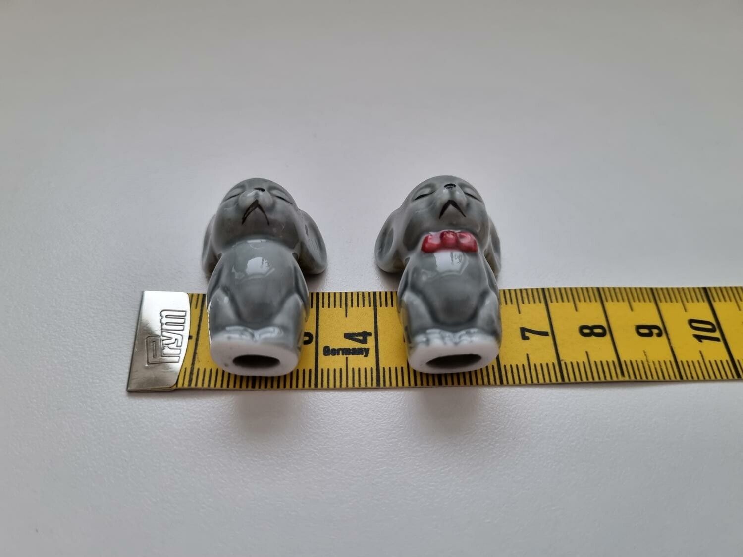 Figurin miniatyr möss, mini möss i porslin (2 st)