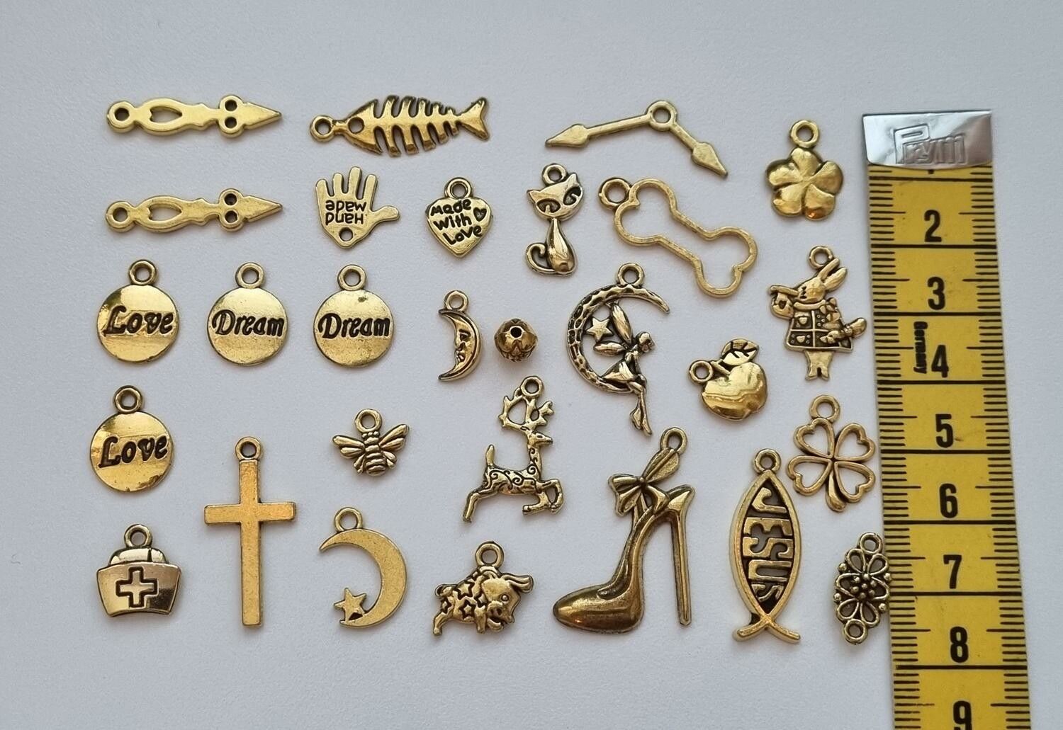28 st guldfärgade Berlocker Charms Hängen för smyckestillverkning