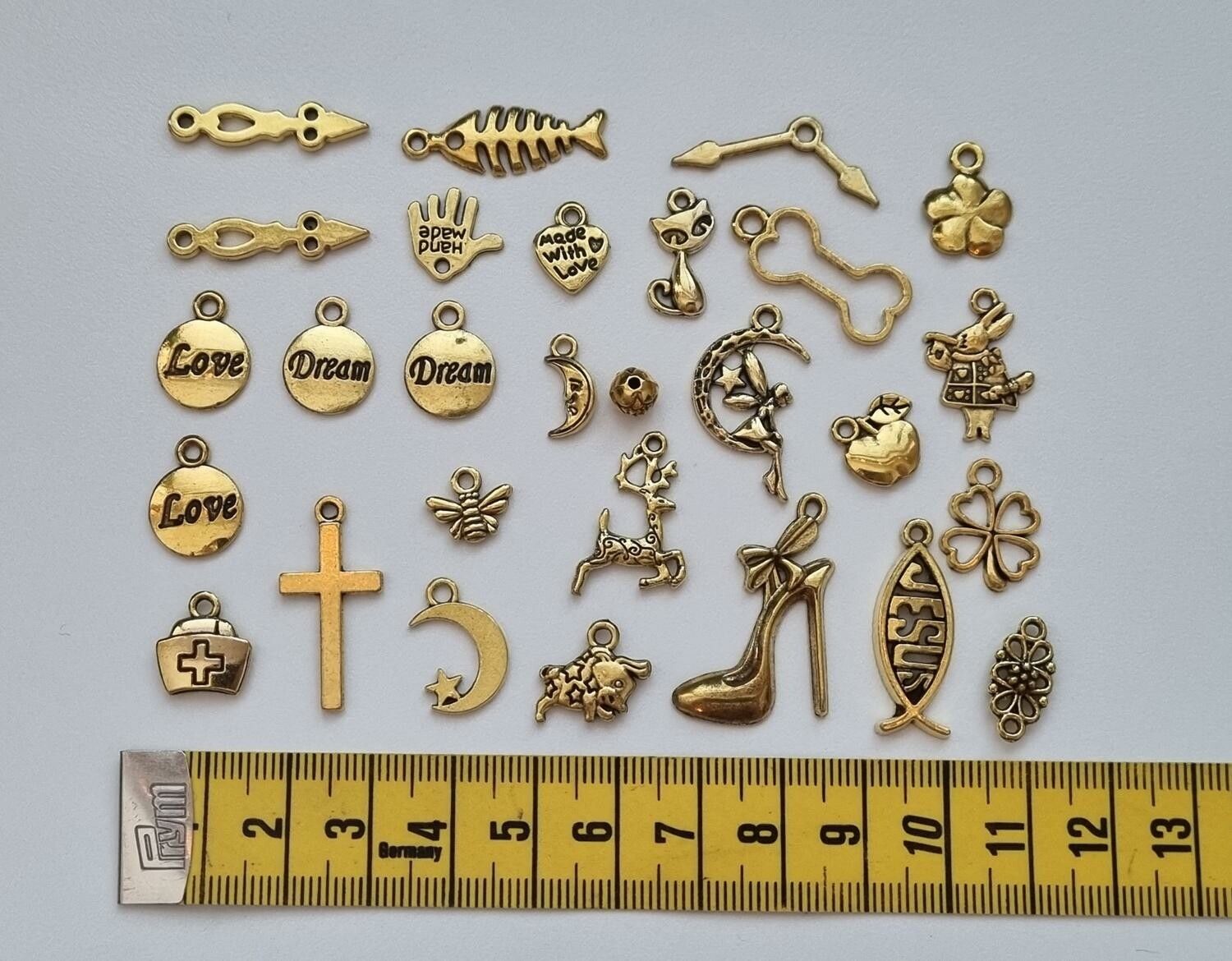 28 st guldfärgade Berlocker Charms Hängen för smyckestillverkning