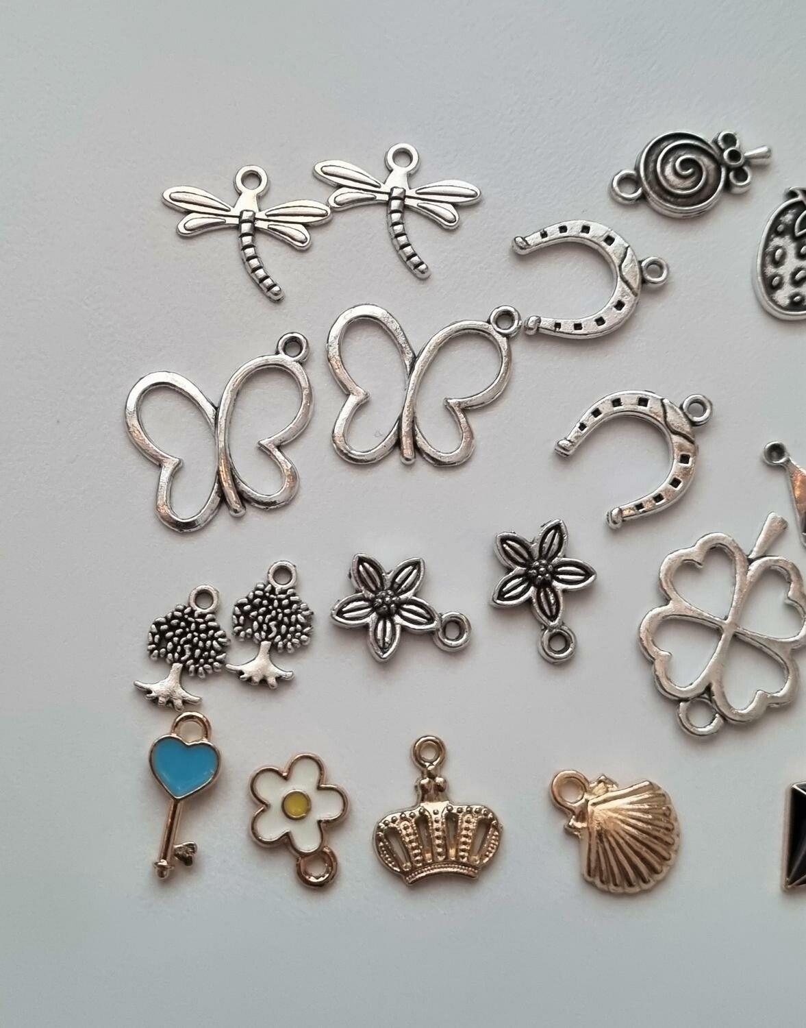 29 st Berlocker Charms Hängen för smyckestillverkning