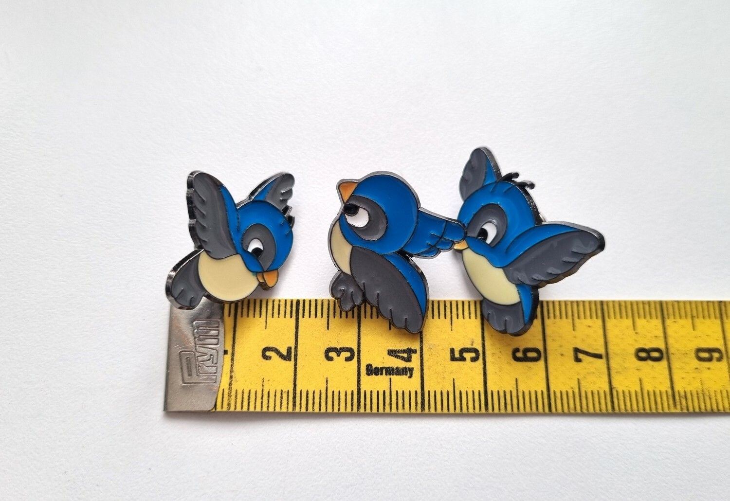 Pins, 3 st fåglar